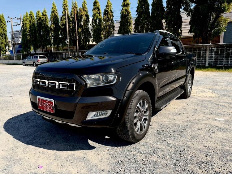 รถ Ford Ranger 3.2 Wildtrak 4WD สี ดำ