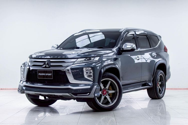 รถ Mitsubishi Pajero Sport 2.4 GT Premium 4WD สี เทา