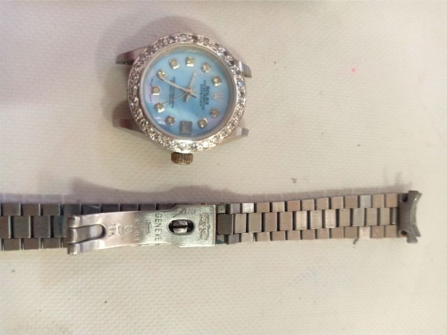 นาฬิกาแบรนด์หน้าปัดล้อมเพชร รูปที่ 6
