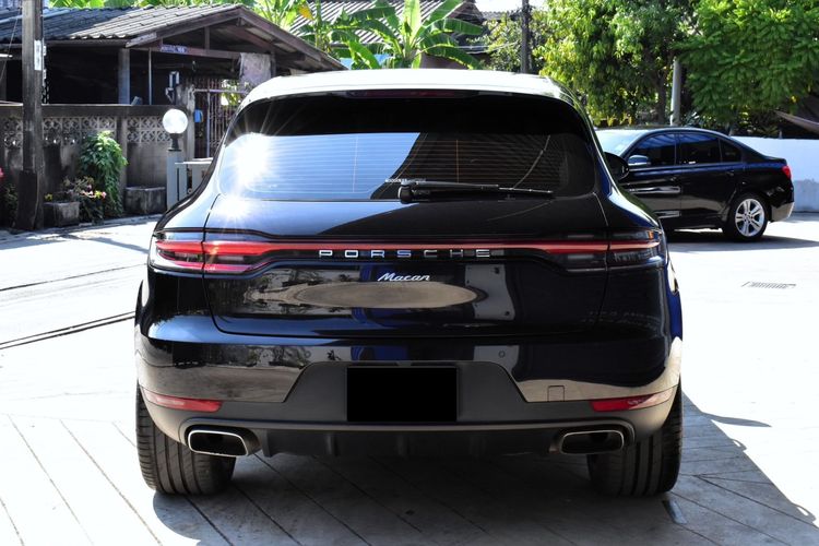 Porsche Macan 2022 2.0 4WD Utility-car เบนซิน เกียร์อัตโนมัติ ดำ รูปที่ 3