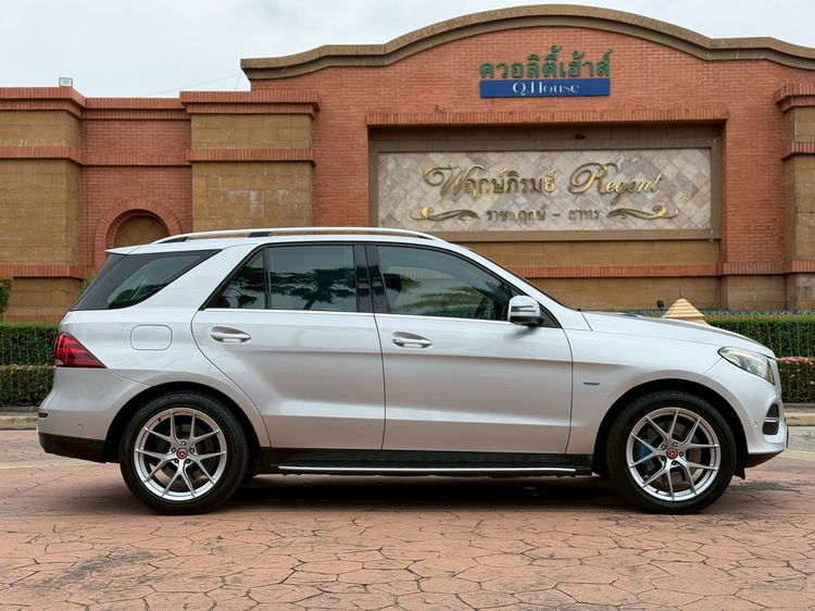 Mercedes-Benz GLE-Class 2017 GLE500 Utility-car เบนซิน เกียร์อัตโนมัติ เทา รูปที่ 3