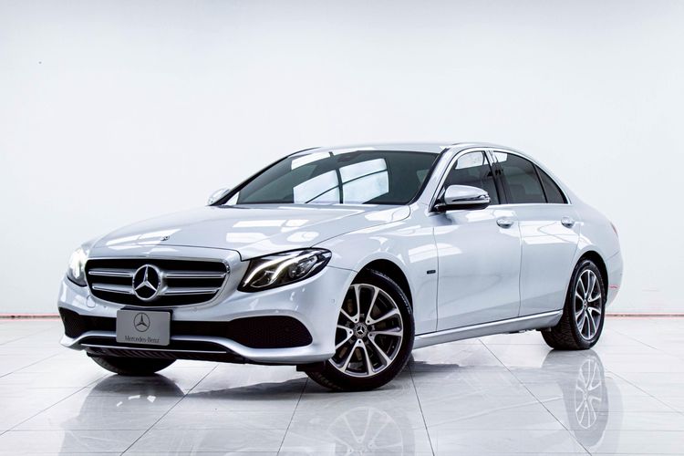 Mercedes-Benz E-Class 2020 E350 Sedan ปลั๊กอินไฮบริด (PHEV) ไม่ติดแก๊ส เกียร์อัตโนมัติ เทา รูปที่ 4