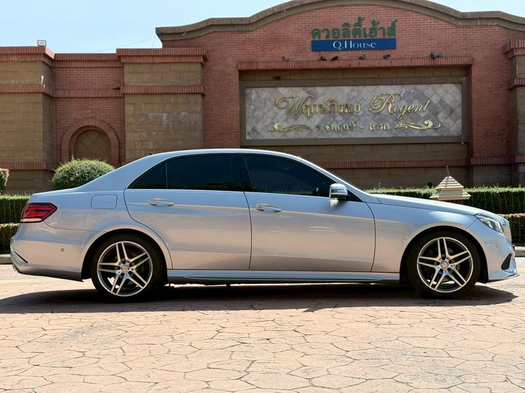 Mercedes-Benz E-Class 2014 E300 2.2 BlueTEC Hybrid AMG Dynamic Sedan ดีเซล เกียร์อัตโนมัติ เทา รูปที่ 3