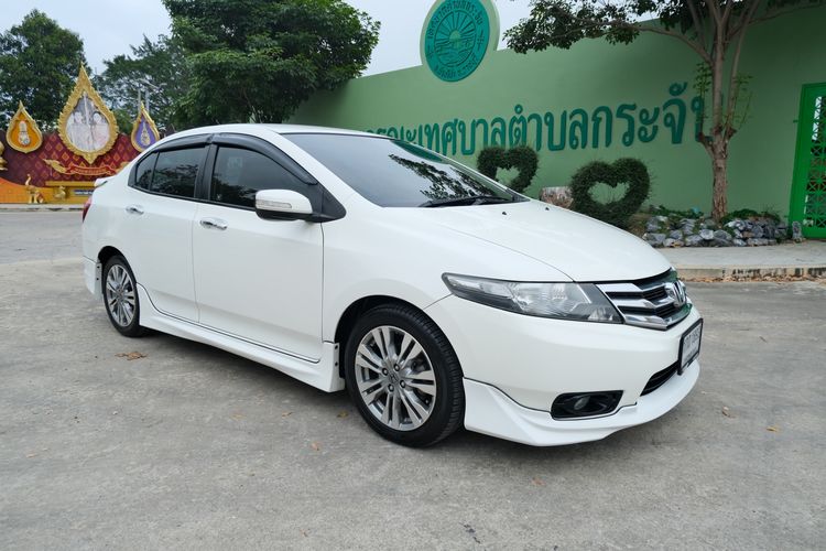รถ Honda City 1.5 Sv i-VTEC สี ขาว