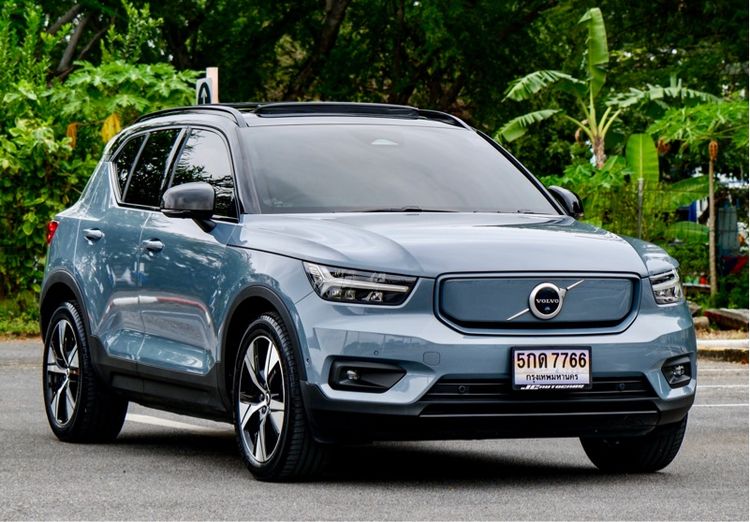 รถ Volvo XC40 Recharge Pure Electric สี เทา