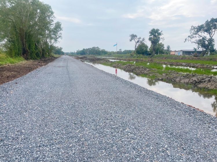 ขายที่ดินติดคลอง คลอง 11 หนองเสือ ปทุมธานี – รูปแปลงสวย หน้าติดถนนสาธารณะ รูปที่ 4