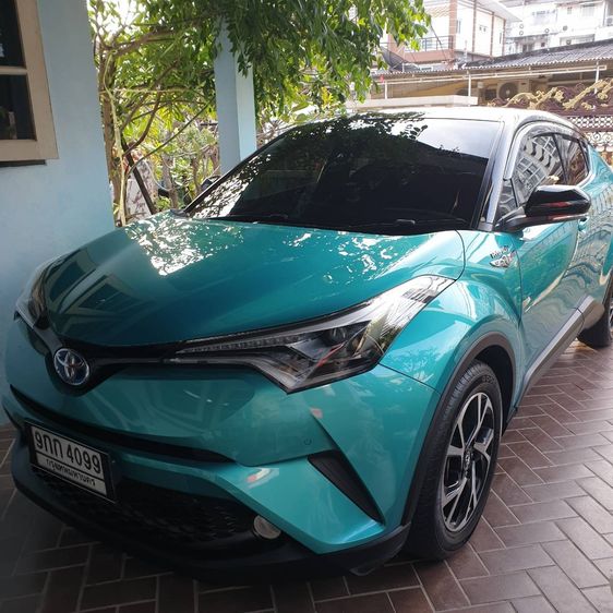 Toyota C-HR 2019 1.8 Hybrid Mid Sedan เบนซิน เกียร์อัตโนมัติ เขียว รูปที่ 3