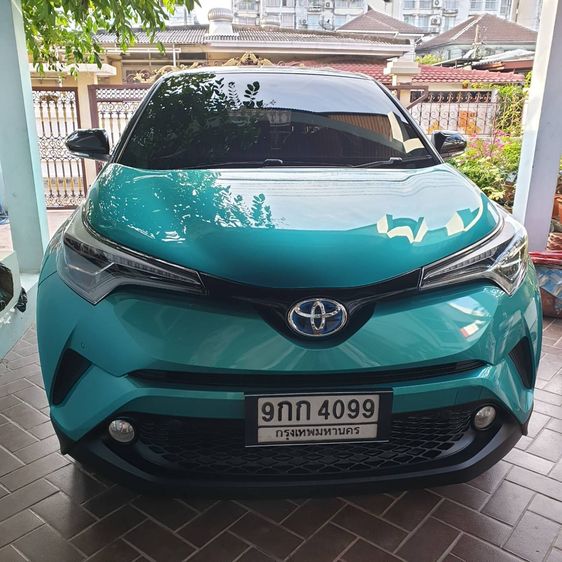 Toyota C-HR 2019 1.8 Hybrid Mid Sedan เบนซิน เกียร์อัตโนมัติ เขียว
