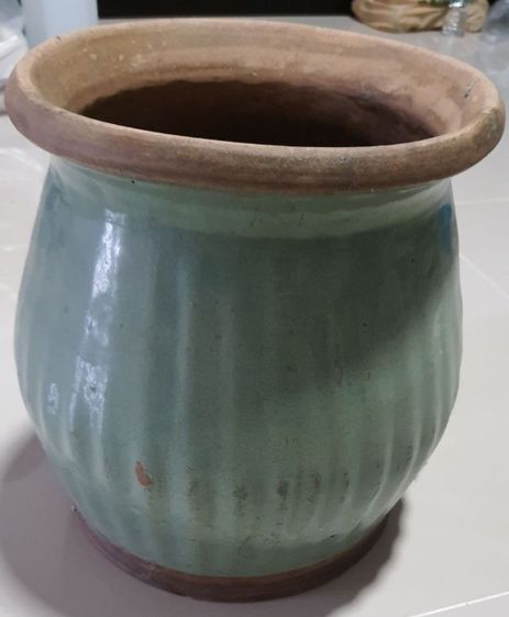 โถพลูโบราณ สีเขียว (มีตำหนิเล็กน้อยตามรูป) , (ซื้อแล้วไม่รับคืนหรือเปลี่ยน) ไม่มีเก็บปลายทาง รูปที่ 4