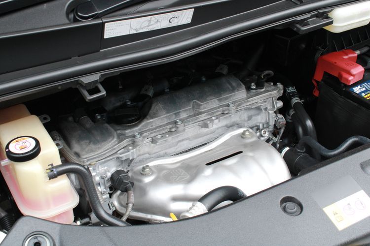 Toyota Vellfire 2022 2.5 V Sedan เบนซิน ไม่ติดแก๊ส เกียร์อัตโนมัติ ขาว รูปที่ 4