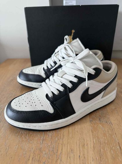 Nike Air Jordan 1 Low ของแท้ สภาพดีมากๆ รูปที่ 3