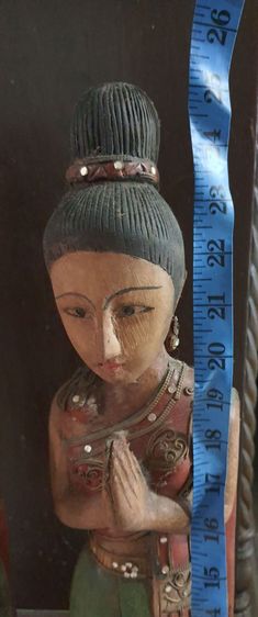 หุ่นไม้ สวัสดี ของเก่าโบราณ สูง25" ขายเป็นคู่ (ซื้อแล้วไม่รับเปลี่ยน หรือ คืน ทุกกรณี) ไม่มีเก็บเงินปลายทาง สนใจทักแชทค่ะ ขอบคุณค่ะ🙏 รูปที่ 2