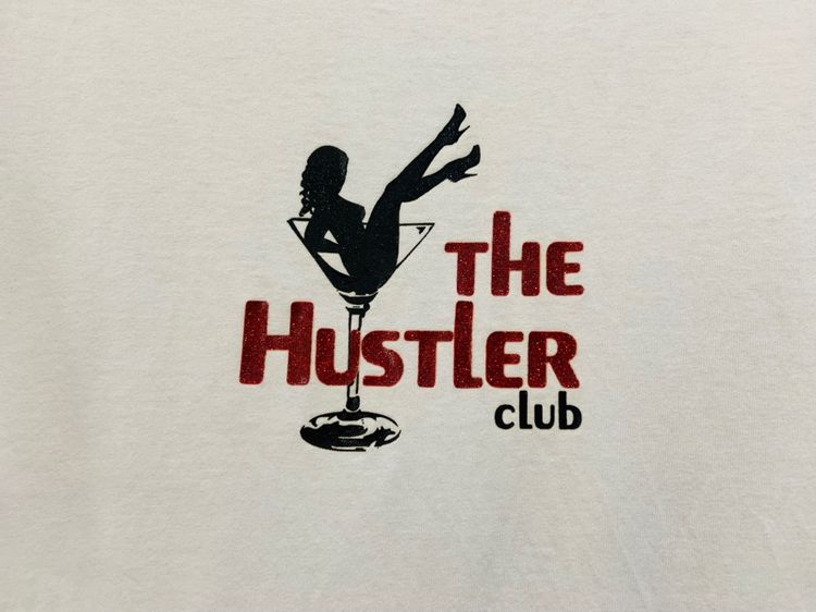 เสื้อยืด HUSTLER made in USA 🇺🇸 แท้ 💯 size XL อก 22.5 ยาว 28.5 นิ้ว สภาพดีมาก ทรงสวย ลายสวย เนื้อผ้านิ่มมาก หายากน่าสะสมครับ รูปที่ 2