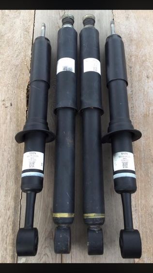 โช๊ค หน้า หลัง TOYOTA ฟอจูนเนอร์ ปี 2023 แปรง ใส่  ฟอจูนเนอร์ ปี 2004 ถึง 2015 