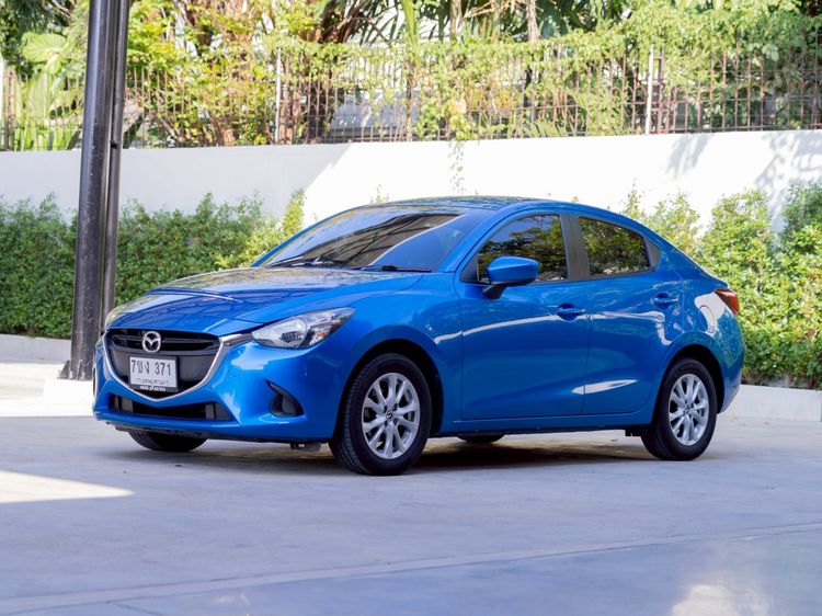 Mazda Mazda 2 2016 1.3 Skyactiv-G S Sedan Sedan เบนซิน ไม่ติดแก๊ส เกียร์อัตโนมัติ น้ำเงิน รูปที่ 3