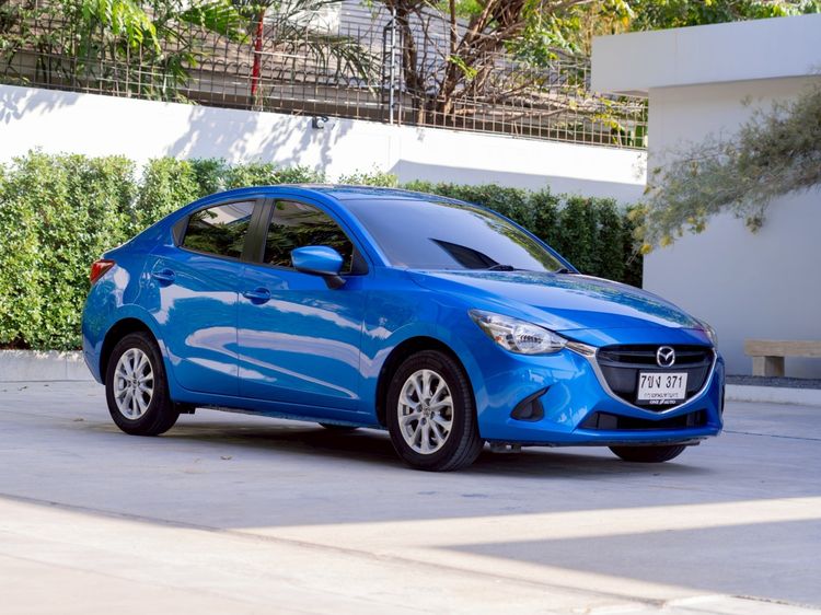รถ Mazda Mazda 2 1.3 Skyactiv-G S Sedan สี น้ำเงิน