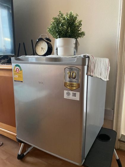 TCL ตู้เย็นมินิบาร์ ขนาด 1.6 Q สีเงิน รูปที่ 6