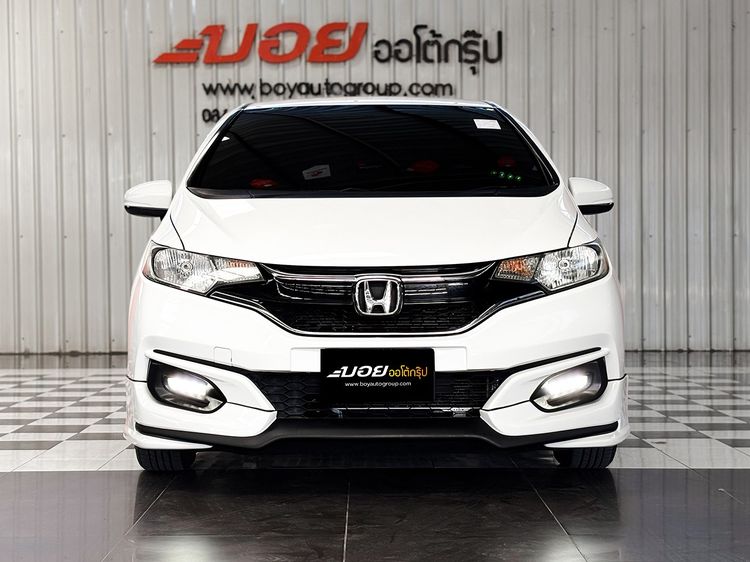 Honda Jazz 2018 1.5 V Sedan เบนซิน ไม่ติดแก๊ส เกียร์อัตโนมัติ ขาว รูปที่ 2
