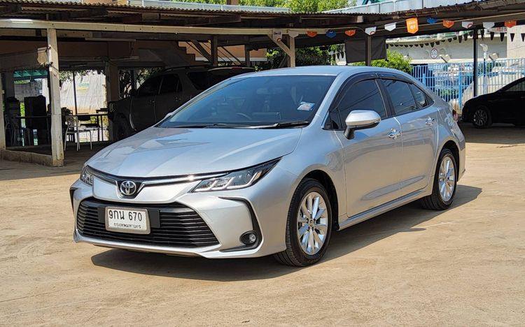 Toyota Altis 2021 1.6 G Sedan เบนซิน ไม่ติดแก๊ส เกียร์อัตโนมัติ บรอนซ์เงิน