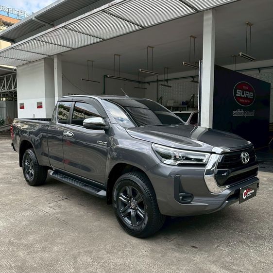 Toyota Hilux Revo 2022 Smart Cab 2.4 Entry Prerunner Pickup ดีเซล ไม่ติดแก๊ส เกียร์ธรรมดา เทา