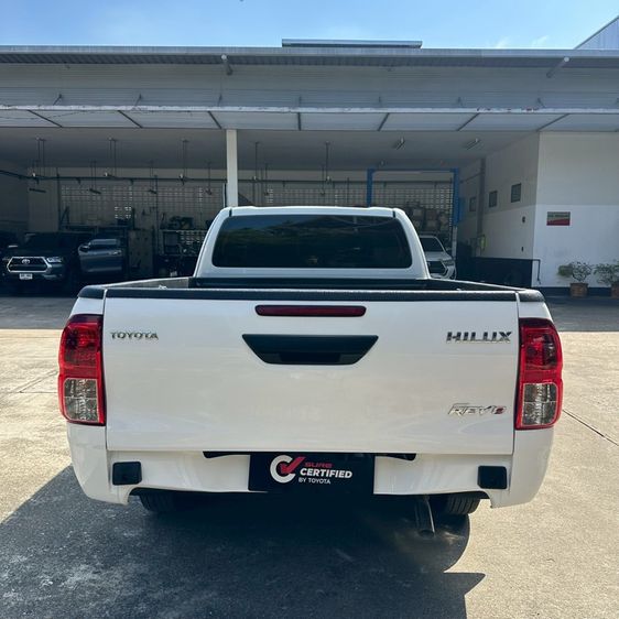 Toyota Hilux Revo 2024 2.4 Z Edition Entry Pickup ดีเซล ไม่ติดแก๊ส เกียร์ธรรมดา ขาว รูปที่ 4