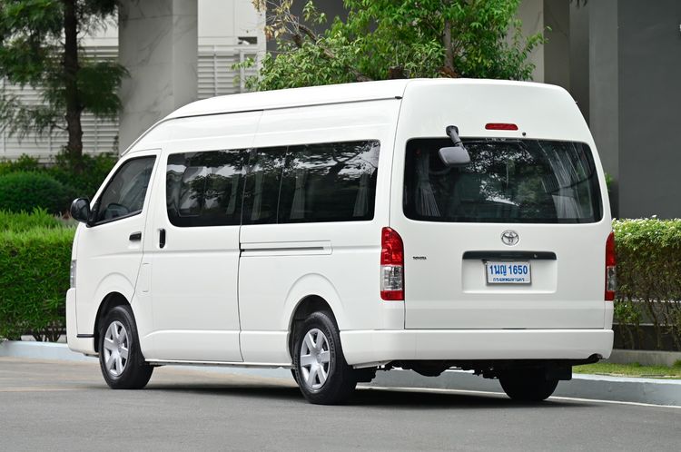 Toyota Commuter 2015 3.0 Van ดีเซล ไม่ติดแก๊ส เกียร์อัตโนมัติ ขาว รูปที่ 3