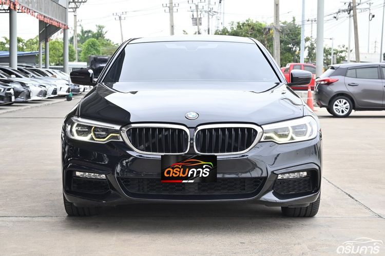 BMW Series 5 2018 530e Sedan ปลั๊กอินไฮบริด (PHEV) ไม่ติดแก๊ส เกียร์อัตโนมัติ ดำ รูปที่ 2