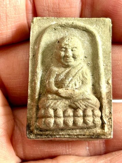 หลวงปู่ทวดเนื้อขาว พิมพ์สี่เหลี่ยม ฝังตะกรุด  รูปที่ 8