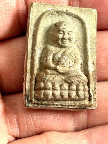 หลวงปู่ทวดเนื้อขาว พิมพ์สี่เหลี่ยม ฝังตะกรุด  รูปที่ 3