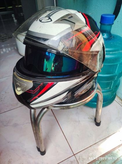 หมวกกันน็อค