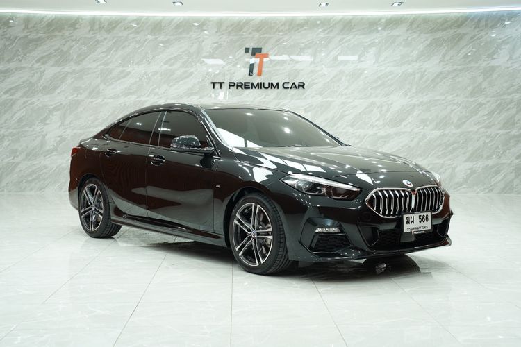 รถ BMW Series 2 220i สี ดำ