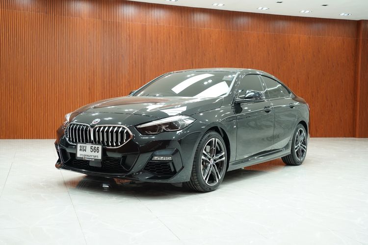 BMW Series 2 2023 220i Sedan เบนซิน เกียร์อัตโนมัติ ดำ รูปที่ 4