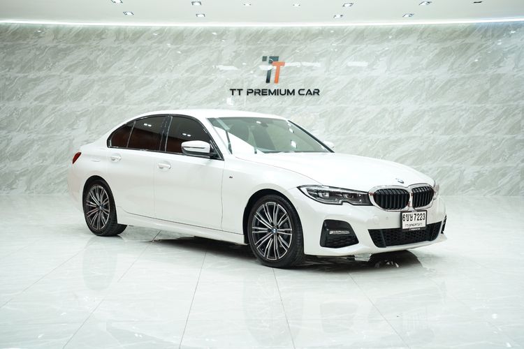 BMW Series 3 2020 320d Sedan ดีเซล เกียร์อัตโนมัติ ขาว