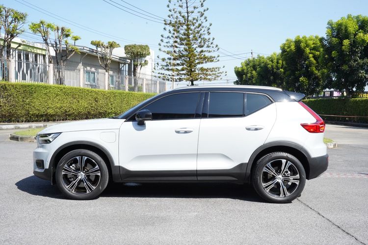 Volvo XC40 2021 Recharge 1.5 T5 Inscription Utility-car ไฮบริด เกียร์อัตโนมัติ เทา รูปที่ 4