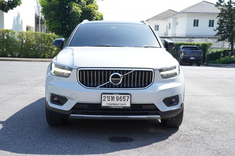Volvo XC40 2021 Recharge 1.5 T5 Inscription Utility-car ไฮบริด เกียร์อัตโนมัติ เทา รูปที่ 2