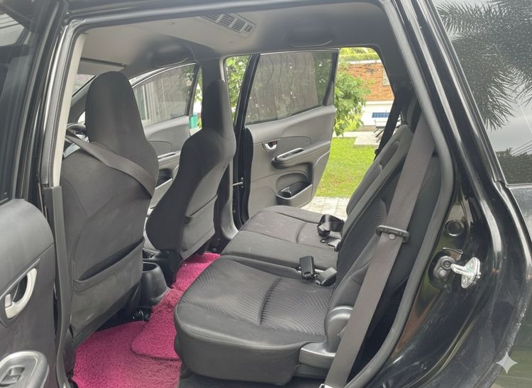 Honda Mobilio 2014 1.5 RS Sedan เบนซิน ไม่ติดแก๊ส เกียร์อัตโนมัติ ดำ รูปที่ 3