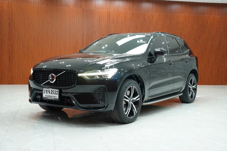 Volvo XC60 2022 2.0 T8 R-Design 4WD Utility-car ไฮบริด เกียร์อัตโนมัติ ดำ รูปที่ 4