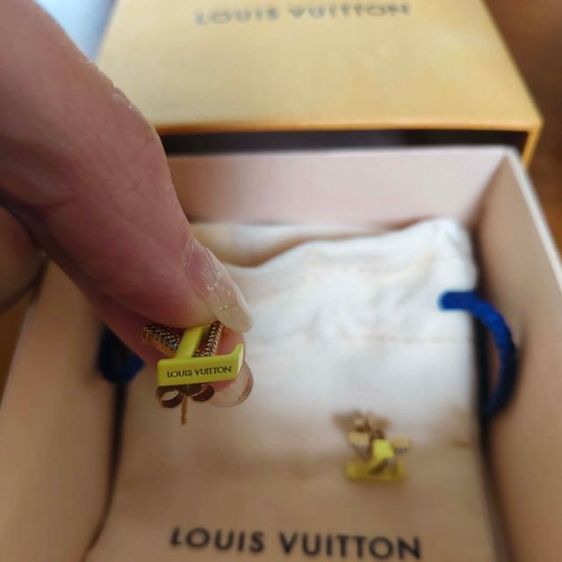 Used​ LV​ earring รูปที่ 2