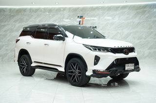 Toyota Fortuner 2.8 Legender Black Top 4WD ปี 2021