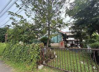 ขายบ้านพร้อมที่ดิน 70 ตรว. ในหมู่บ้าน สราญสิริ- นาวารา คลองสอง คลองหลวง 