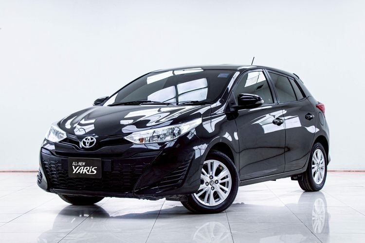 Toyota Yaris 2019 1.2 E Sedan เบนซิน ไม่ติดแก๊ส เกียร์อัตโนมัติ ดำ