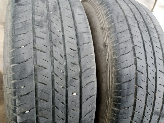 ขายยางสภาพดี205.70.15ปี23ดอกเหลือพร้อมไช้งานครับ