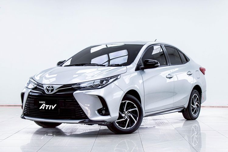 Toyota Yaris ATIV 2021 1.2 Sport Sedan เบนซิน ไม่ติดแก๊ส เกียร์อัตโนมัติ เทา รูปที่ 4