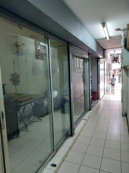 มีบางส่วน ขายทาวน์เฮ้าส์ 3 ชั้น 75 ตรว. 500 ตร.ม. อยู่ในบริษัทการบินไทย สำนักงานใหญ่ ย่านวิภาวดีรังสิต จตุจักร เหมาะแก่การ ทำธุรกิจ ราคาถูกมาก รูปที่ 2