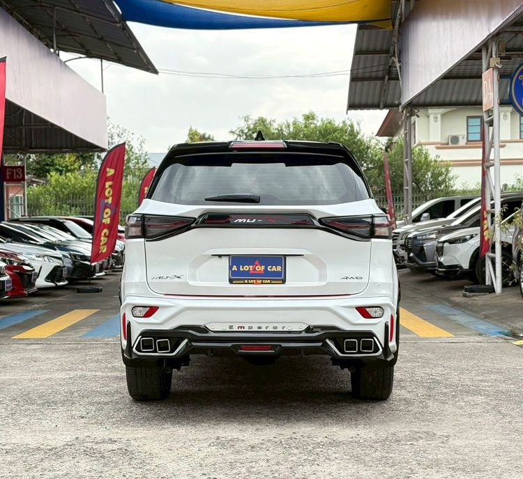 Isuzu MU-X 2023 3.0 Ultimate AT 4WD Utility-car ดีเซล ไม่ติดแก๊ส เกียร์อัตโนมัติ ขาว รูปที่ 4