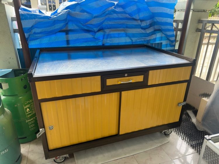 อุปกรณ์เครื่องครัวทำอาหาร เคาน์เตอร์ขายอาหารและเครื่องดื่ม