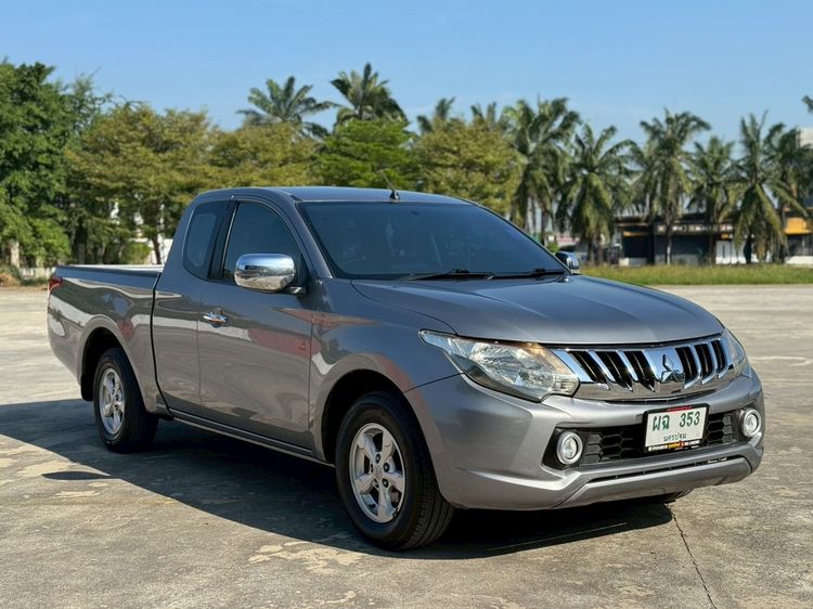 Mitsubishi Triton 2018 2.5 GLX Pickup ดีเซล ไม่ติดแก๊ส เกียร์ธรรมดา เทา รูปที่ 2