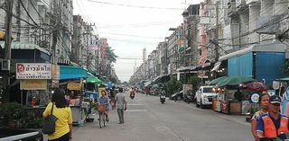 ให้เช่าตึกแถวหมู่บ้านศรีเพชร  เพชรเกษม 106 (รีโนเวทใหม่)