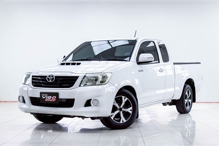Toyota Hilux Vigo 2013 2.5 E TRD Pickup ดีเซล ไม่ติดแก๊ส เกียร์ธรรมดา ขาว รูปที่ 4