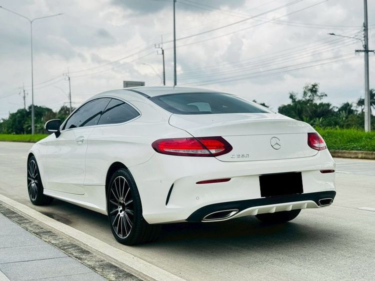 Mercedes-Benz C-Class 2016 C250 Sedan เบนซิน เกียร์อัตโนมัติ ขาว รูปที่ 4